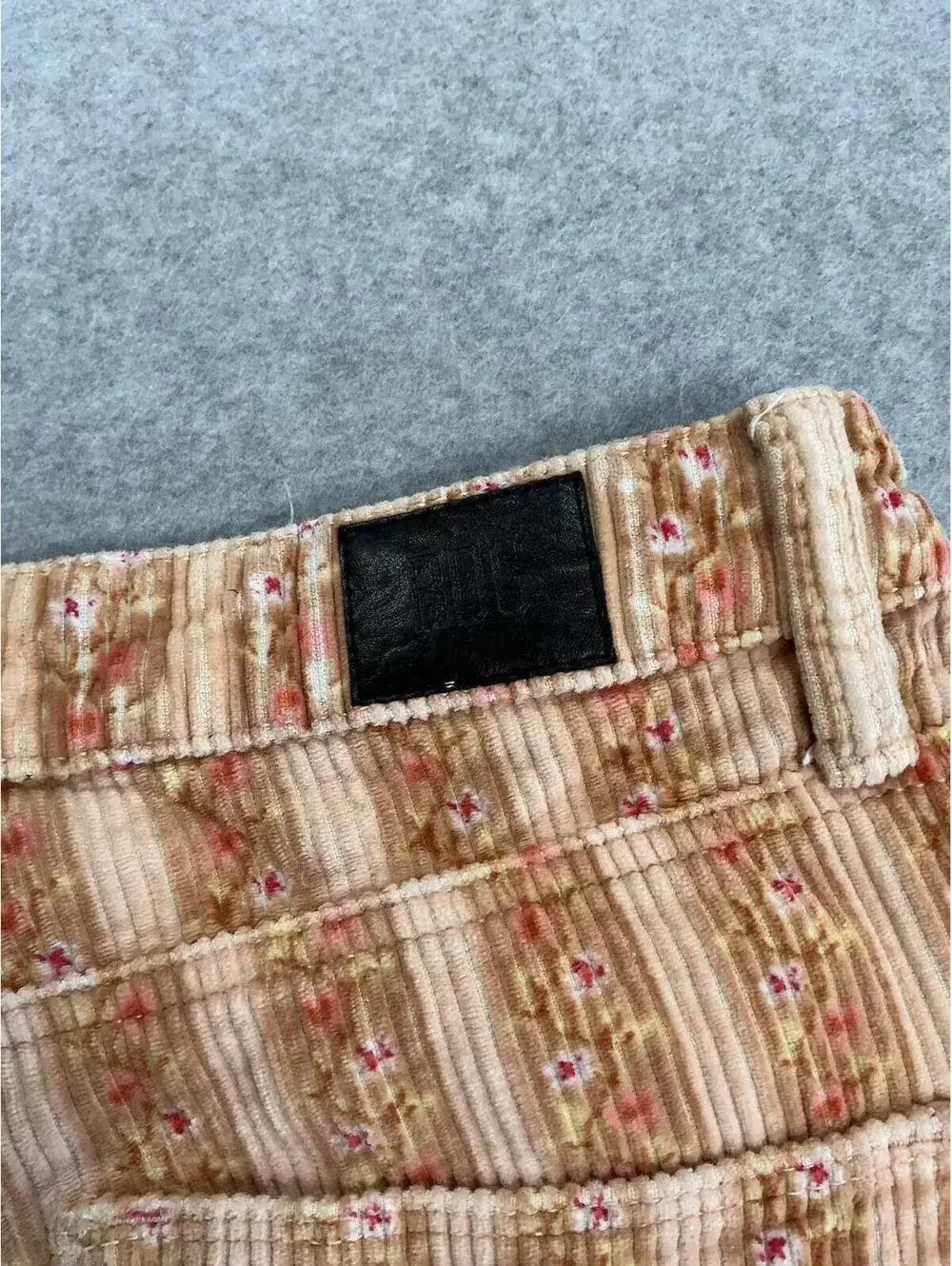 BDG Urban Outfitters Floral Corduroy Mom Jeans Women’s Size 27 Boho‎